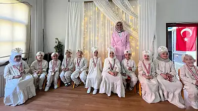 Kuran Kursu'nda Yılsonu Programı Düzenlendi