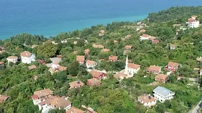 Tarihi Çınarların Gölgesinde Keşfedilmeyi Bekliyor