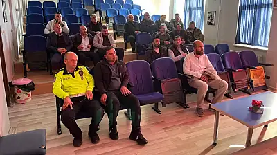 Taşımalı Eğitim Şoförleri Ve Rehberlere Eğitim Verildi