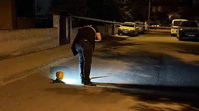 Uzun süredir görüşmediği babasının evine tüfekle ateş açtı