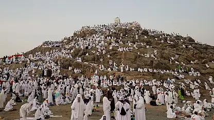 Hacı Adaylarının Arafat Yolculuğu Başladı