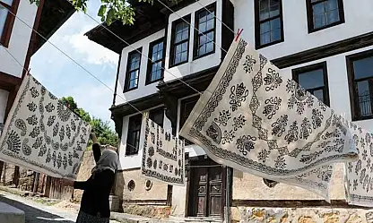 Bir Şehrin Hafızası Kumaşlara İşleniyor