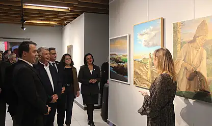 Cumhuriyet Sanatla Yaşatıldı