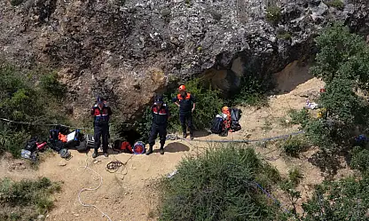 Define Aradığı Mağarada Sıkıştı: Kastamonu'dan Ekipler Gitti