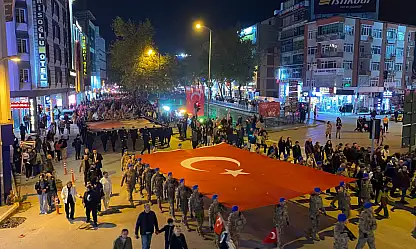 29 Ekim Coşkusu Fener Alayıyla Yaşandı