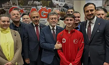 Hamza Eren Göksu Bakan Yumaklı İle Bir Araya Geldi