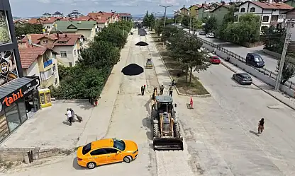 Kastamonu'da Üç Mahallede Yol Mesaisi Sürüyor