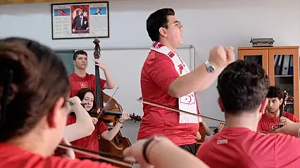 A Milli Futbol Takımı Beste Yarışmasında 'Bizim Çocuklar' Birinci Oldu