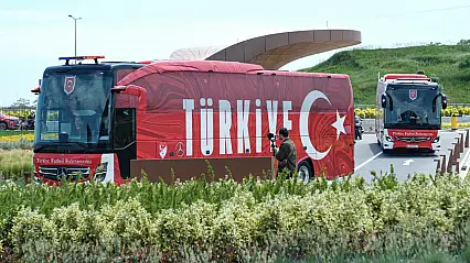 A Milli Futbol Takımı İçin Uğurlama Töreni Yapıldı