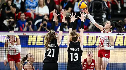 A Milli Kadın Voleybol Takımı, Almanya'yı 3-2 Yendi