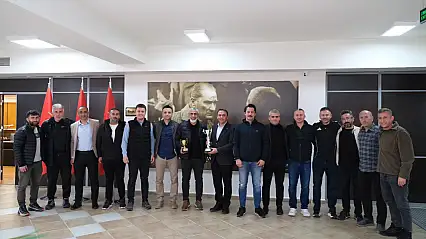 Başkan Hasan Baltacı, Şampiyon Takımı Ağırladı