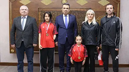 Bedensel Engelliler Atletizm Türkiye Şampiyonası'nda Derece Alan Öğrencilerden Hasan Gümüş'e Ziyaret