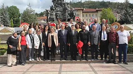 CHP, Çelenk Töreni Düzenledi