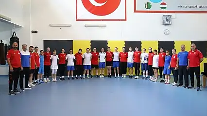 Kadın Boksörlerin 'Sırbistan Planı'