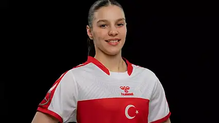 Sevgi Nur Yılmaz Milli Gurur Yaşatmaya Devam Ediyor