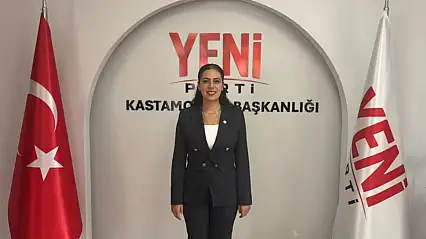 YENİ Parti Merkez İlçe Başkanı Damla Özcan Görevi Devrediyor