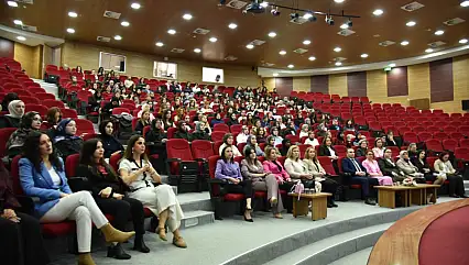 Ebeler Günü Programı Gerçekleştirildi