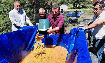 Bolu'da bir asırdır süren geleneksel Şimşir bayramı düzenlendi