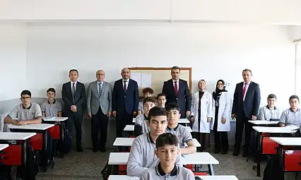Gümüş Anadolu İmam Hatip Lisesi'nde Öğretmen Ve Öğrencilerle Buluştu