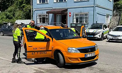 Hakkında Yakalama Kararı Bulunan Şahıs Taksi Kullanırken Yakalandı