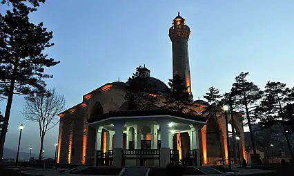 İsmail Bey Külliyesi'nin Sırrı: 'Temelsiz Cami' Gerçekten Nasıl İnşa Edildi?