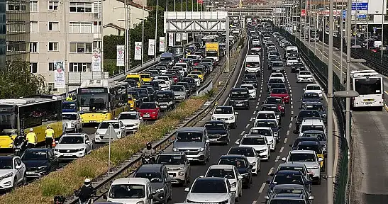 Trafik Ve Kasko Sigortasında Yılın İlk Yarısında Ödenen Tazminat 145 Milyar Lirayı Aştı