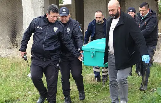 13 Yaşındaki Çocuk, Okul Arkadaşını İnşaatın Çatısında Bıçaklayarak Öldürdü