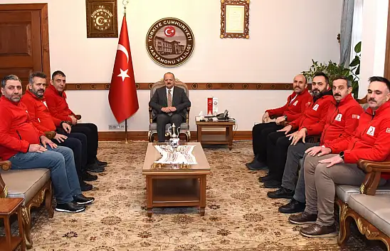 2 Bin Öğrenciye Yardımda Bulunacaklar