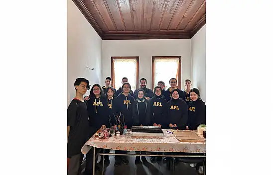 APL Öğrencileriyle Ebru Uygulaması Yapıldı