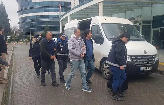 Aşk Üçgeni Faili Meçhul Cinayetin Sırrını Çözdürdü   