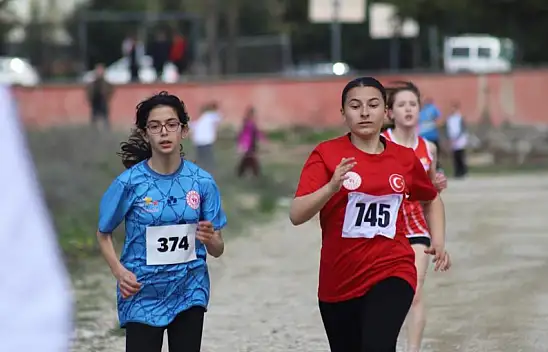 Atletizm Kros 1. Etap Yarışmaları Düzenlendi