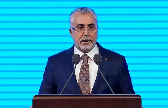 Bakan Işıkhan: 'Gençlerin Yanındayız'