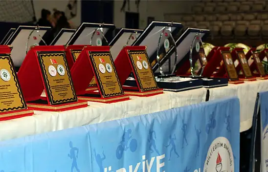 Başarılı sporcular ödüllendirilecek
