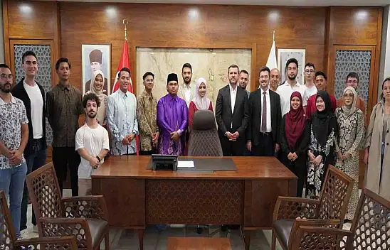 Başkan Çetinkaya Malezyalı Heyeti Kabul Etti