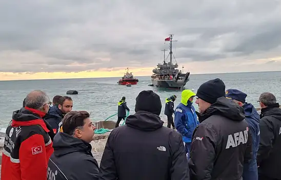 Batan Geminin Kayıp 7 Personelini Arama Çalışmaları Sürüyor