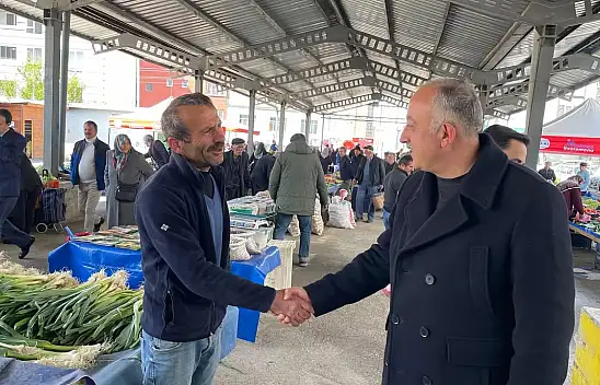 Belediye Başkanı Süleyman Yazkan, Pazar Yerini Ziyaret Etti