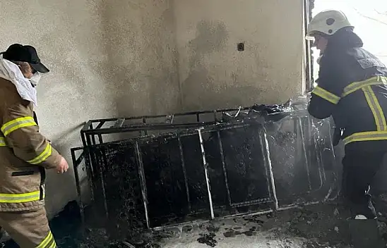Çıkan Yangında Ev Kullanılmaz Hale Geldi