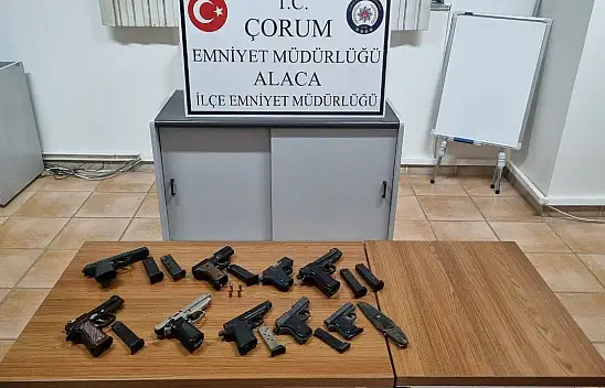 Çorum'da 9 Adet Tabanca Ele Geçirildi
