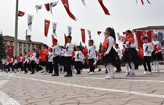 Daday 23 Nisan'ı Doyasıya Kutladı