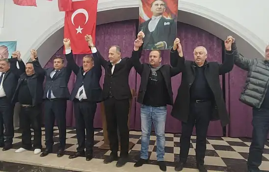 Dede Olduğu Gün Adaylığını Açıkladı