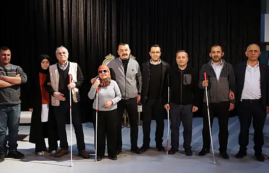 Ekip Moni Üçüncü Oyunlarına Hazırlanıyor