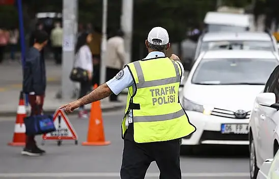 Emniyet Kemeri Sizi Hayata Bağlar!