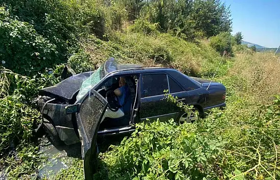 Evli Çifti Kaza Ayırdı