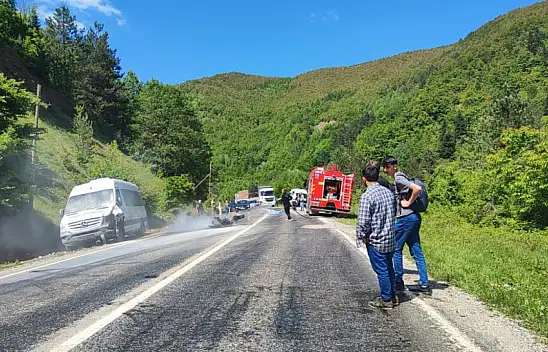 Feci Kaza Can Aldı