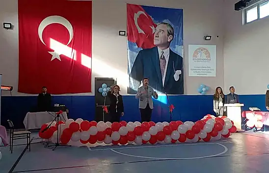 Hakan Topallı: 'En Büyük Engel Sevgisizliktir'