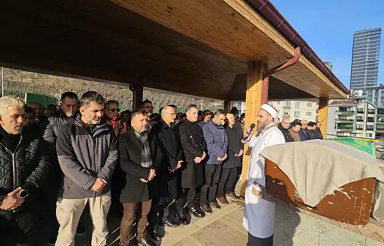 Hamdi Nalbant'ın Annesi Son Yolculuğuna Uğurlandı