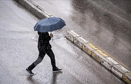 İçişleri Bakanlığı Bazı İller İçin 'Sarı' Ve 'Turuncu' Kodlu Uyarıda Bulundu