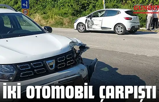 İki Otomobil Çarpıştı
