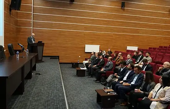 İletişim Fakültesi Akademik Kurulu Toplandı