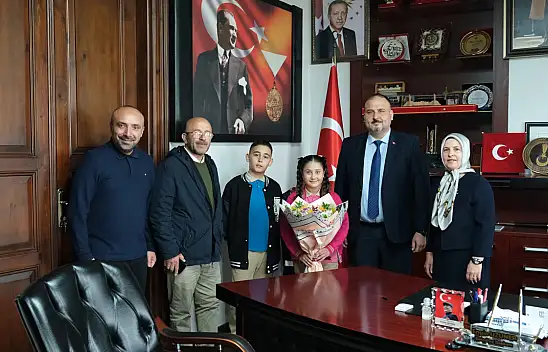 İnebolu'da Başkanlık Koltuğu Çocuklara Emanet Edildi